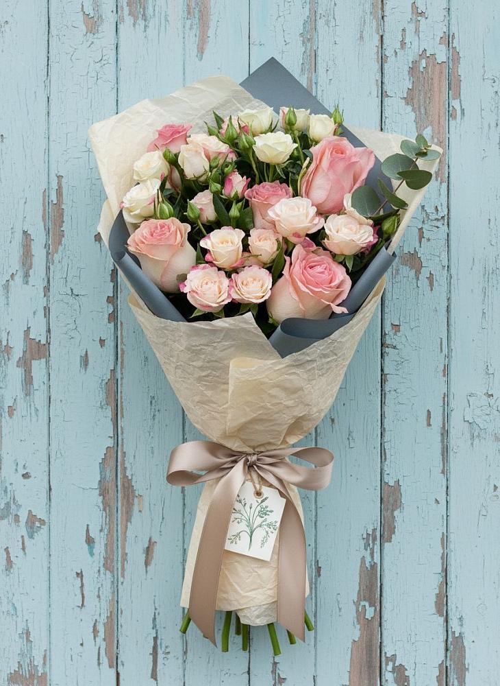 Букет цветов из: Розы в Кирово-Чепецке