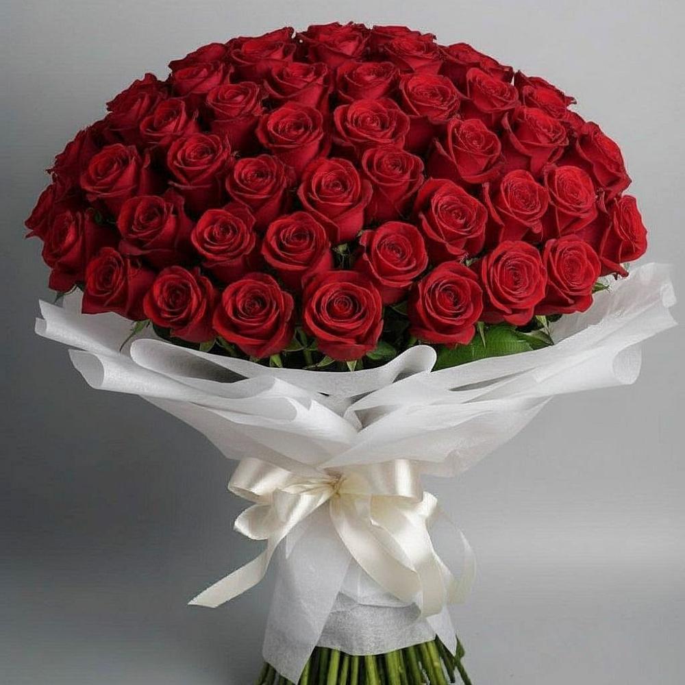 Букет 101 Красная роза Блэк Мэджик в Кирово-Чепецке