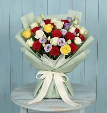 Букет цветов из:  Розы в Кирово-Чепецке