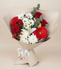 Букет цветов из:  Розы, Хризантемы, Герберы и Лилии в Кирово-Чепецке