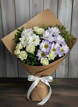 Букет цветов из:  Хризантемы и Розы в Кирово-Чепецке