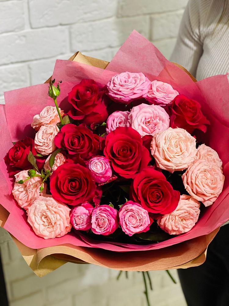 Букет цветов из: Розы в Кирово-Чепецке