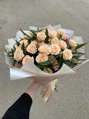 Букет Кремовые розы Латте в Кирово-Чепецке