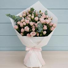 Букет цветов из:  Розы в Кирово-Чепецке